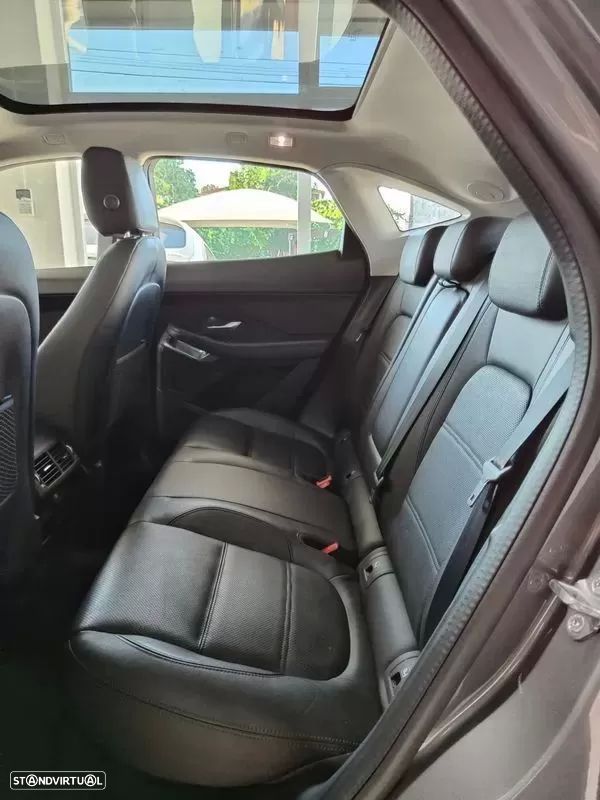 Jaguar E-Pace - 15