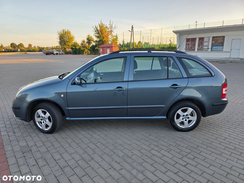 Skoda Fabia 1.4 16V Combi Comfort - 4