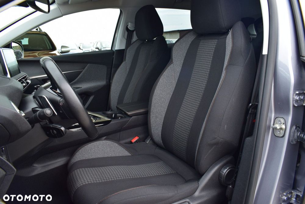 Peugeot 3008 1.5 BlueHDi Active S&S EAT8 - 22
