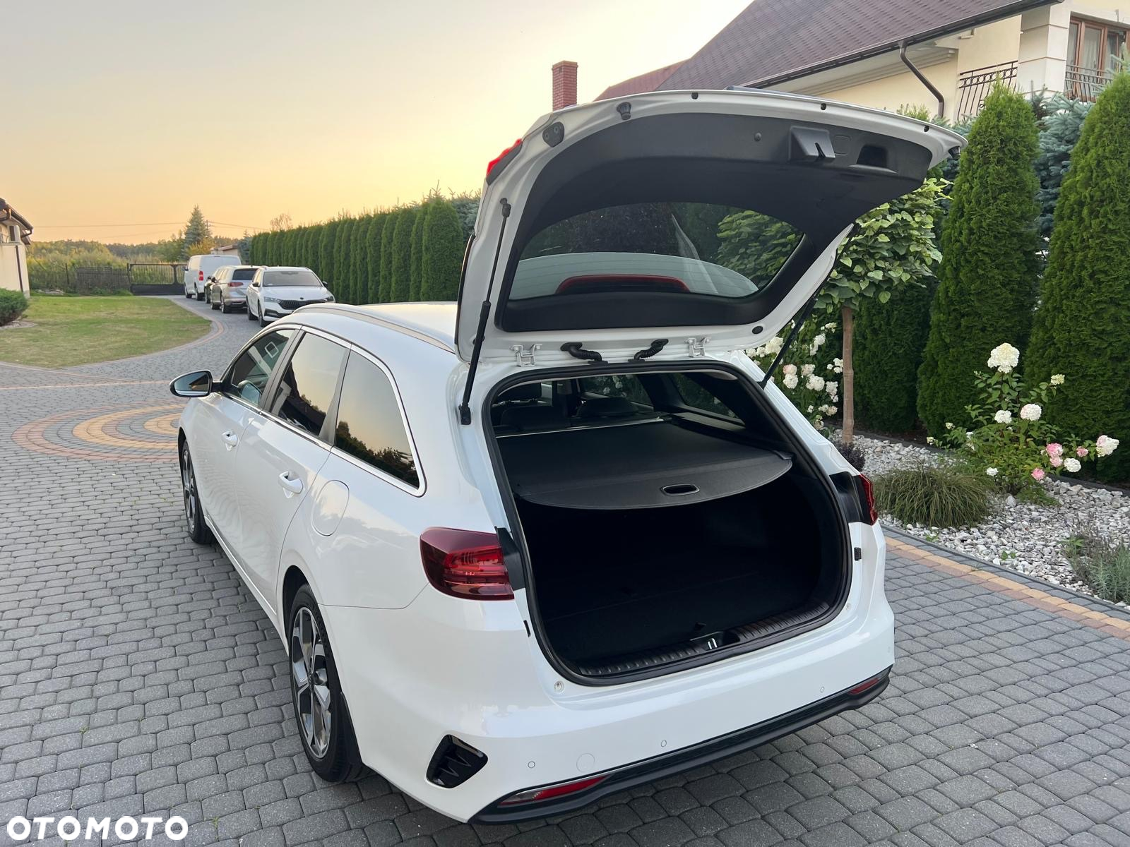 Kia Ceed 1.6 CRDi SCR L Business Line DCT - 8