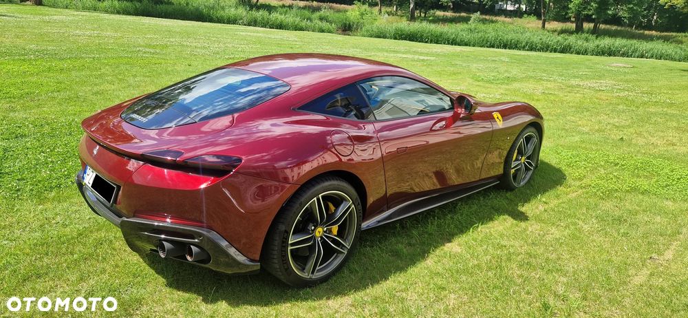 Ferrari Roma - 12