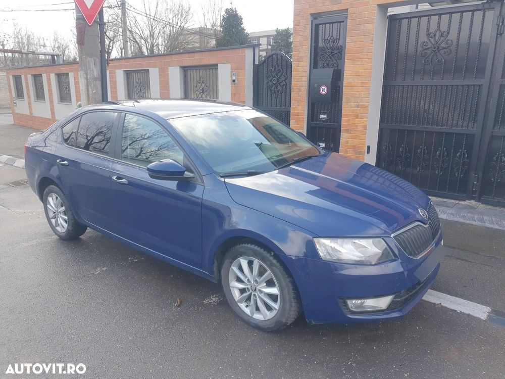 Skoda Octavia 1.6 TDI AMBITION - 11