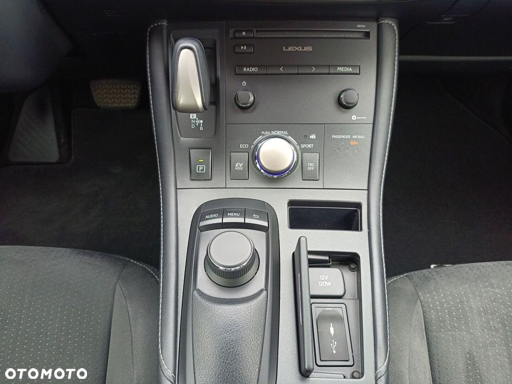Lexus CT 200h Elegance EU6 - 23