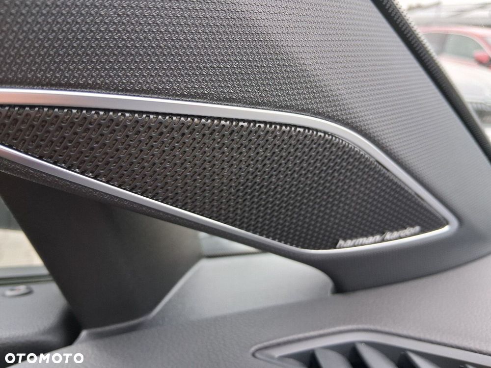 Volkswagen Golf - 22