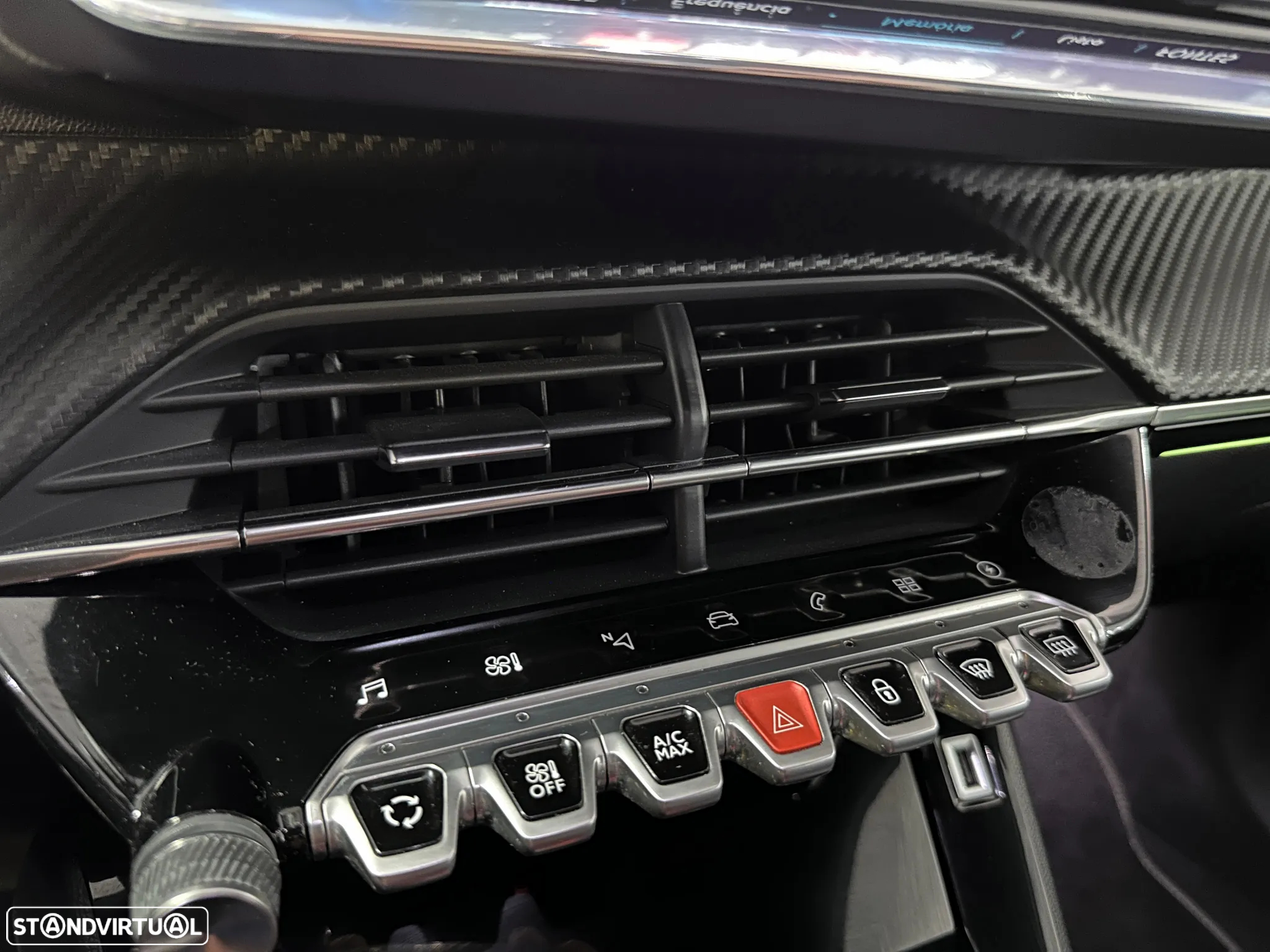 Peugeot e-2008 50 kWh GT Pack - 31