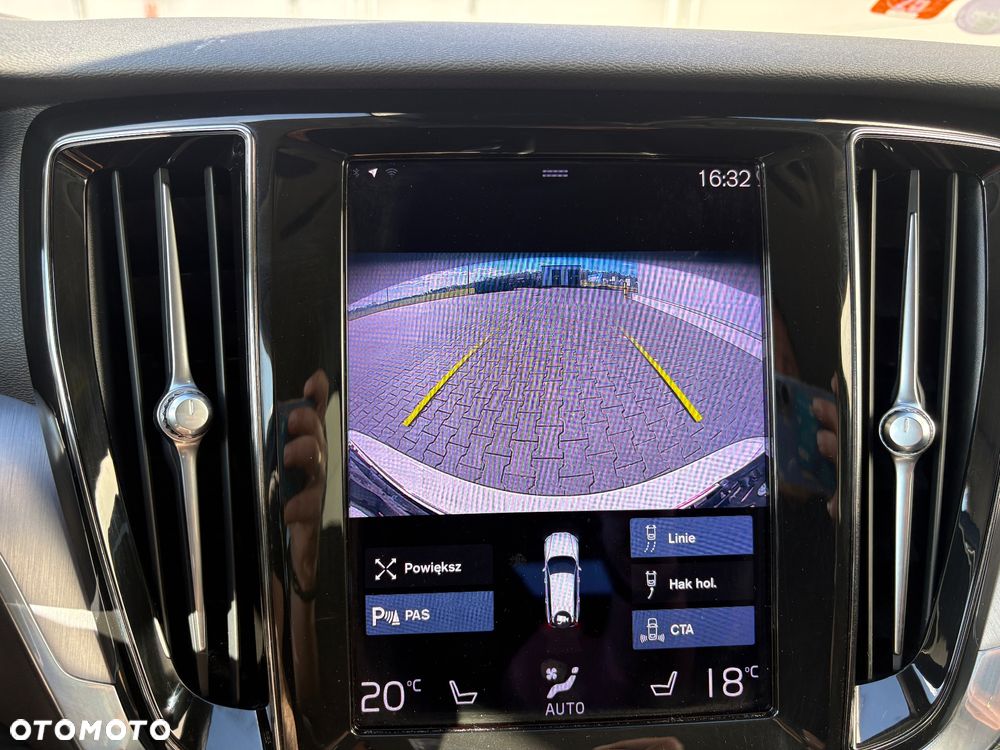 Volvo V60 B3 B Geartronic Momentum Pro - 22