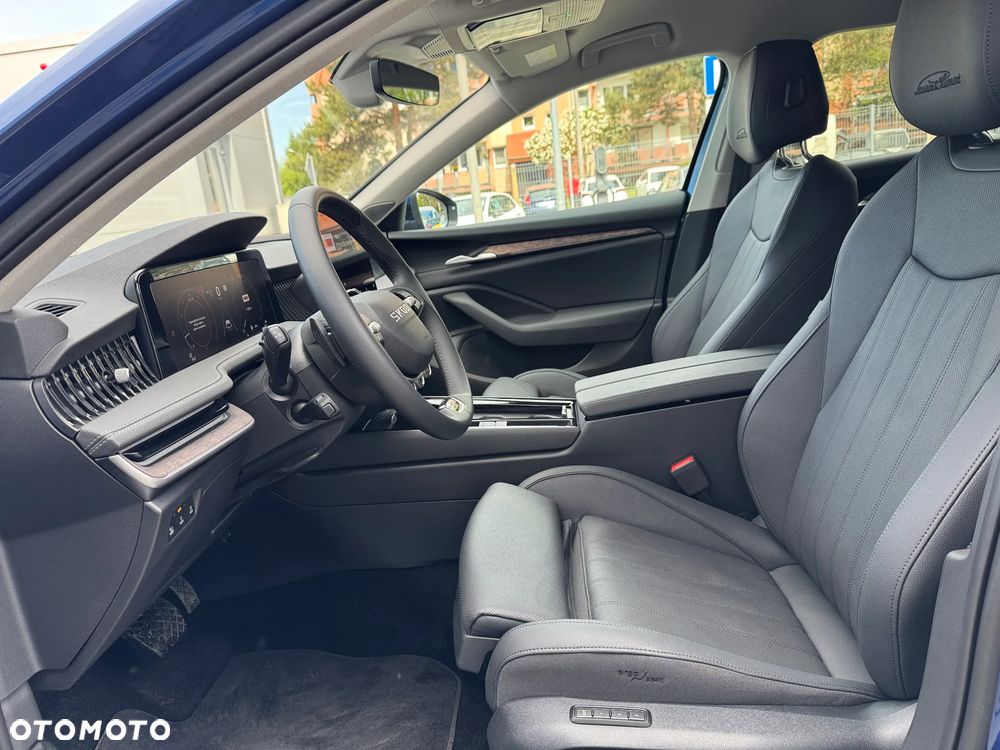 Skoda Superb 2.0 TDI SCR 4x4 L&K DSG - 13