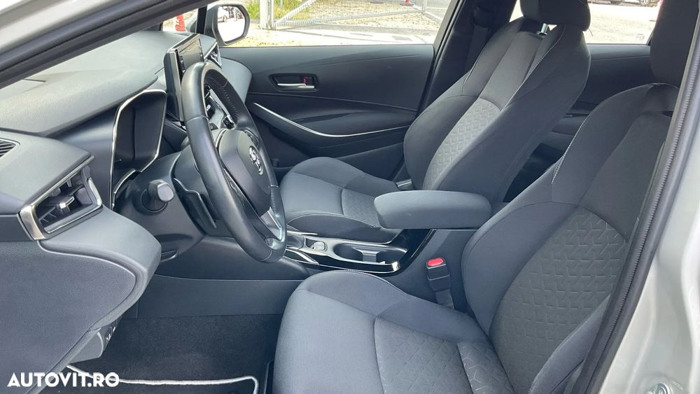Toyota Corolla 2.0 Business Edition - 11