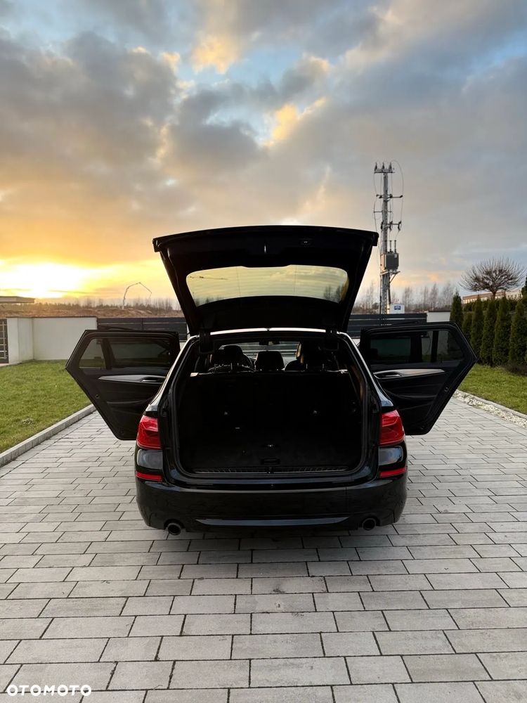 BMW Seria 5 530d Luxury Line - 19