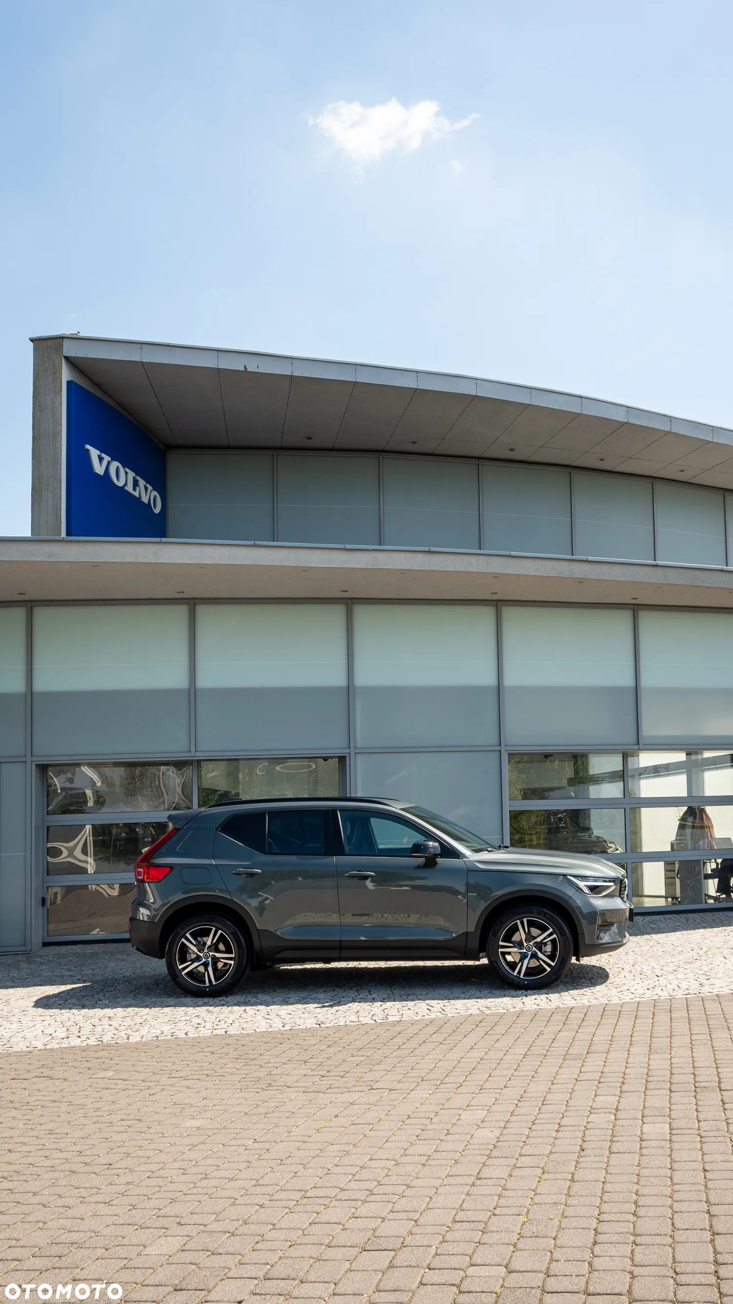 Volvo XC 40 B4 Plus Dark - 15