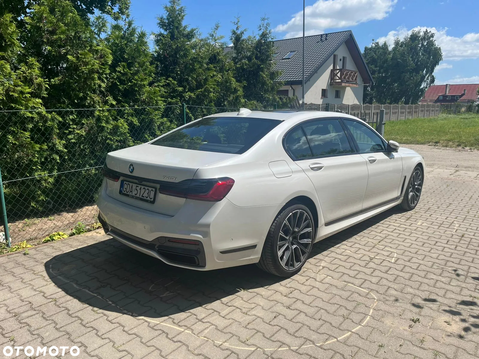 BMW Seria 7 740Li - 11