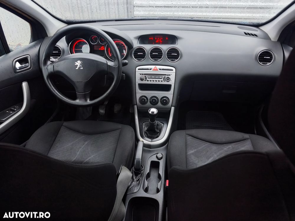 Peugeot 308 1.6HDi Confort Pack - 6