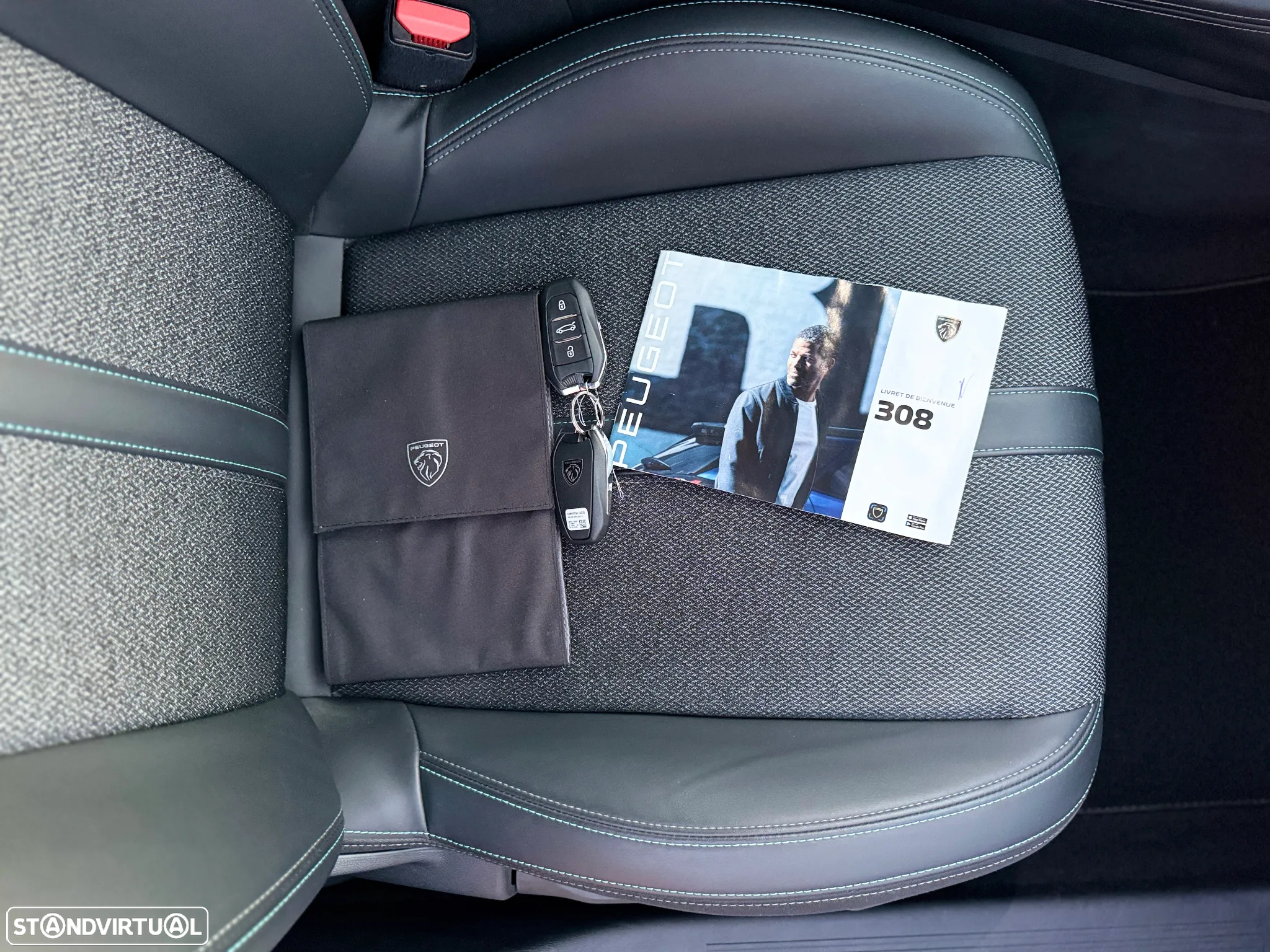 Peugeot 308 SW 1.2 PureTech Allure EAT8 - 8