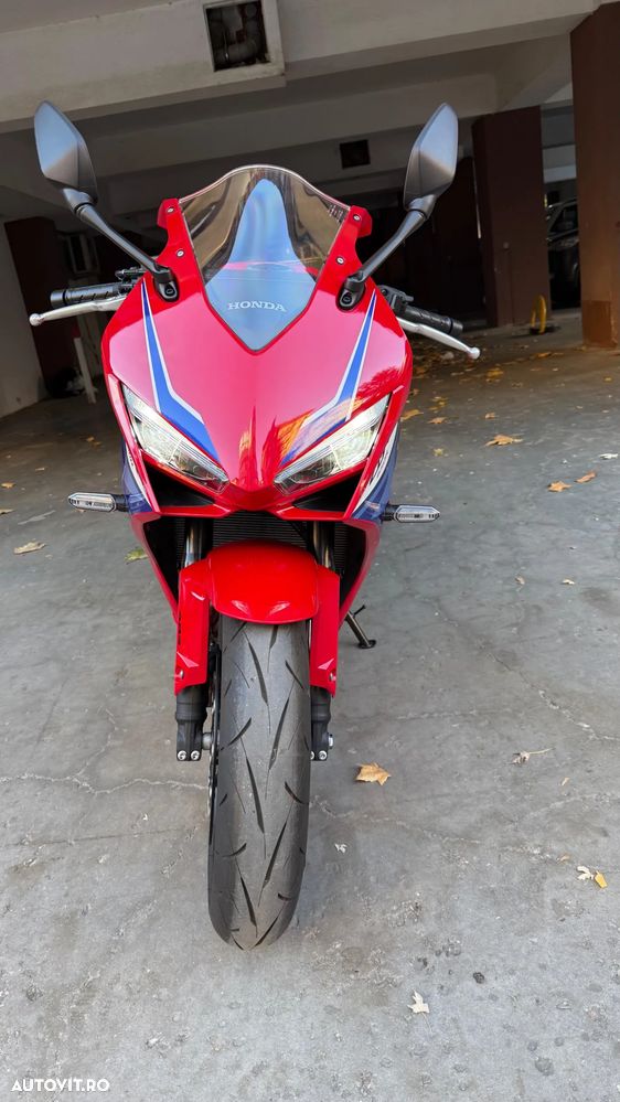 Honda CBR 650R - 5