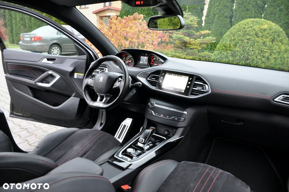 Peugeot 308 - 25