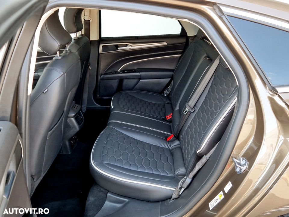 Ford Mondeo - 16