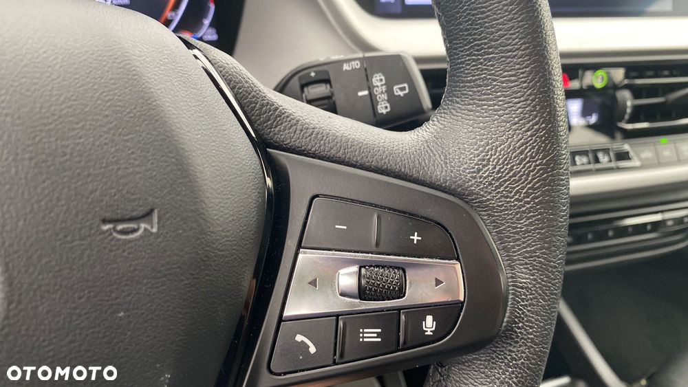 BMW Seria 1 118i Advantage - 21