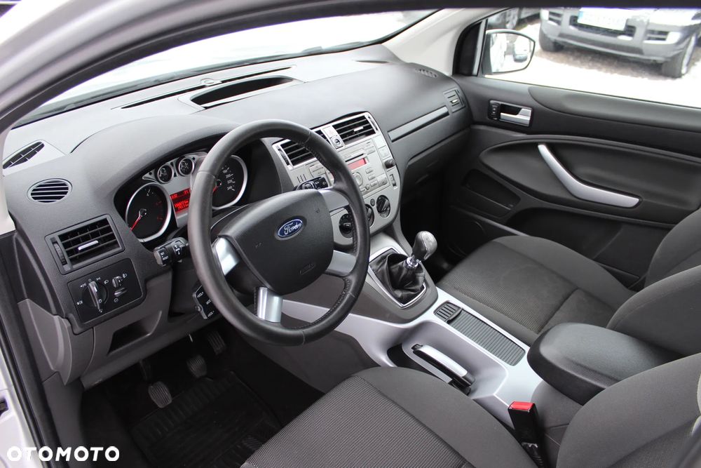 Ford Kuga - 5