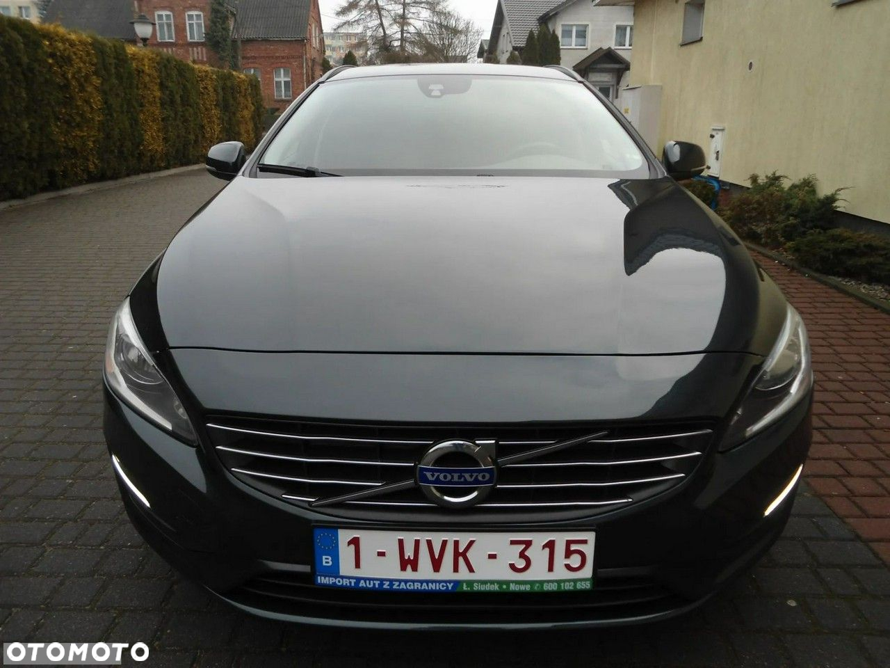 Volvo V60 D2 Momentum - 13