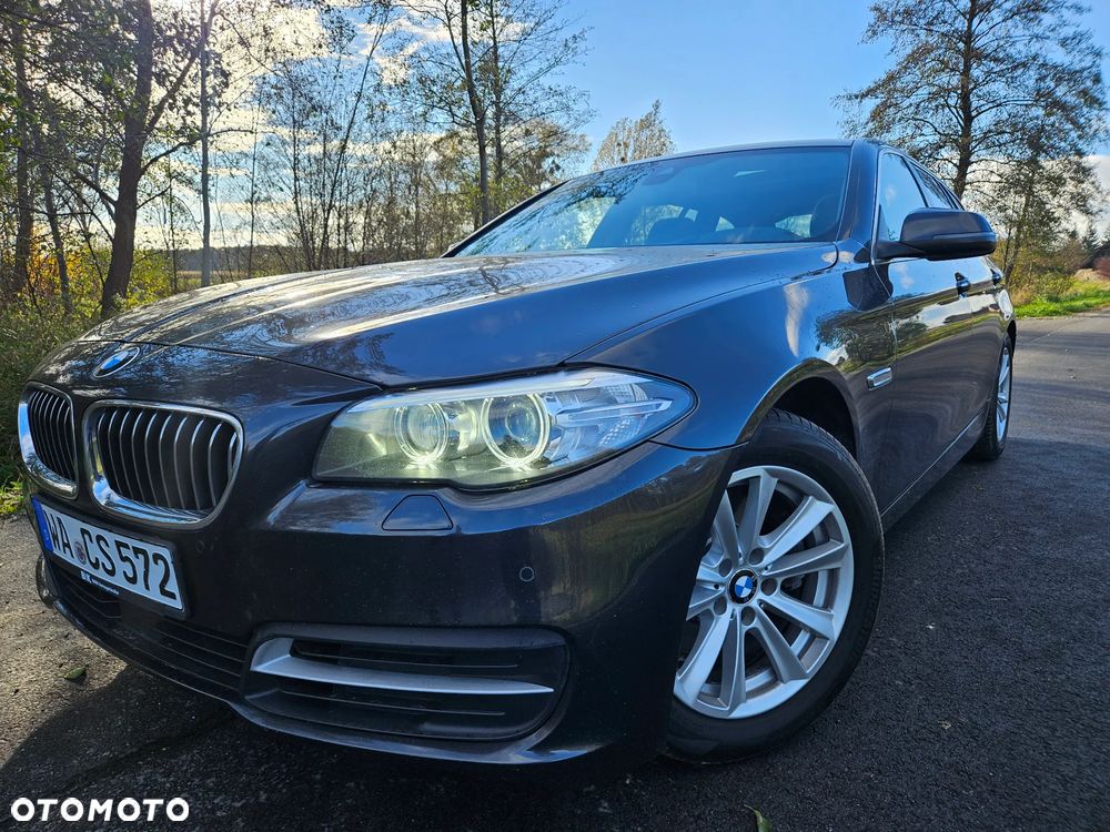 BMW Seria 5 520d xDrive Touring - 1