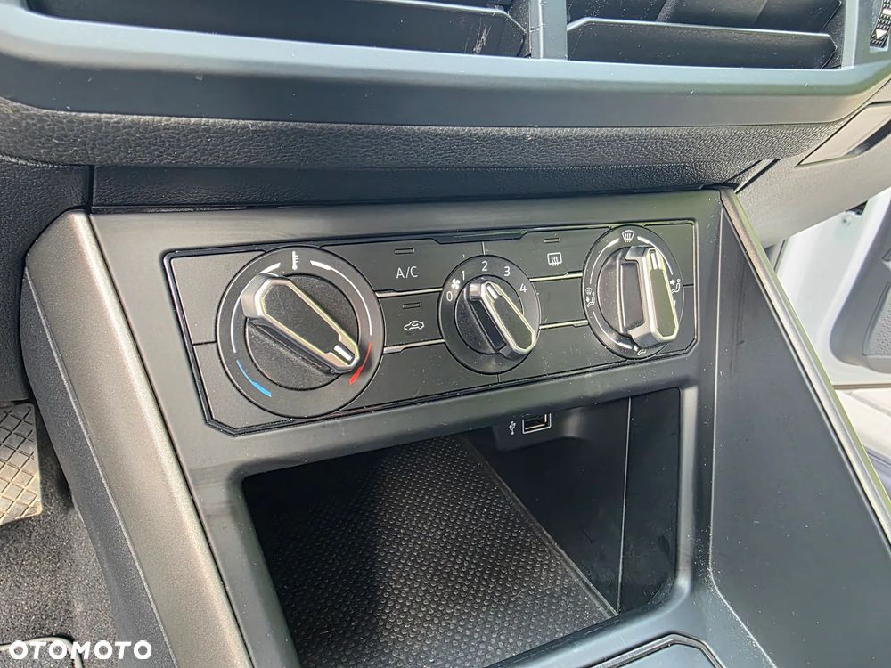 Volkswagen Polo 1.6 TDI SCR beats - 25