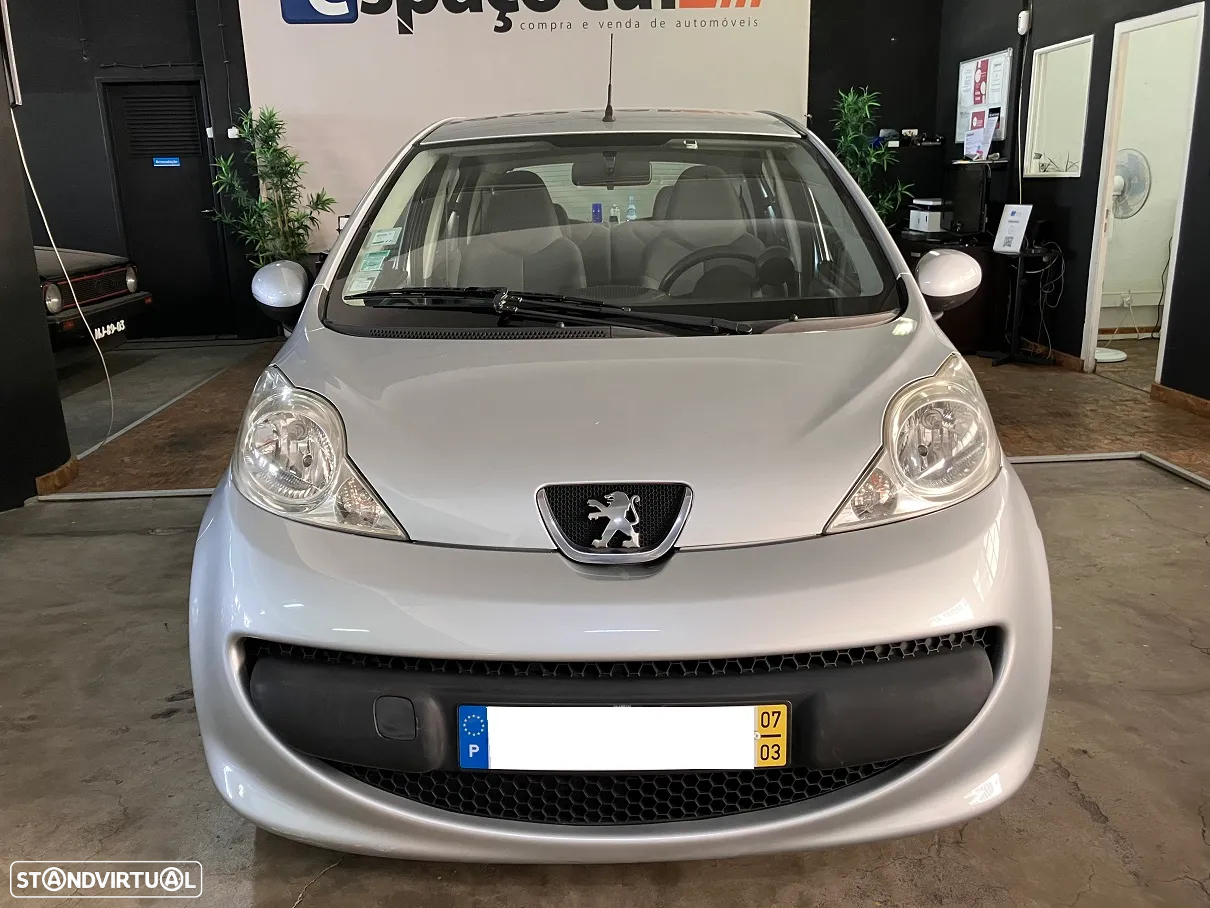 Peugeot 107 1.0 Trendy - 2