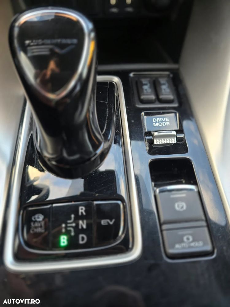 Mitsubishi Eclipse-Cross Plug-In Hybrid 4WD Select Black - 10