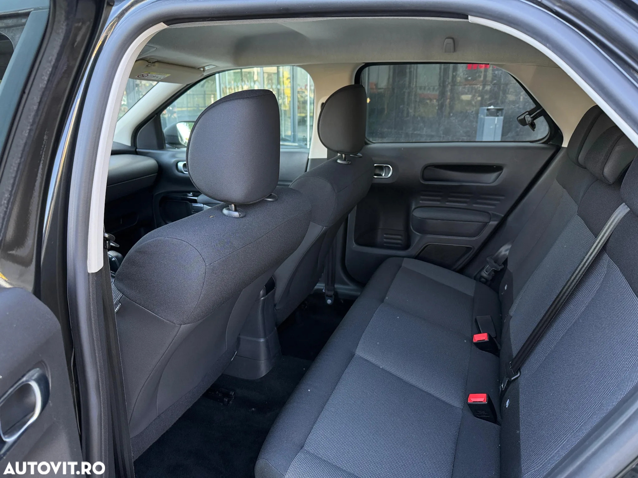 Citroën C4 Cactus PureTech 82 Shine - 9