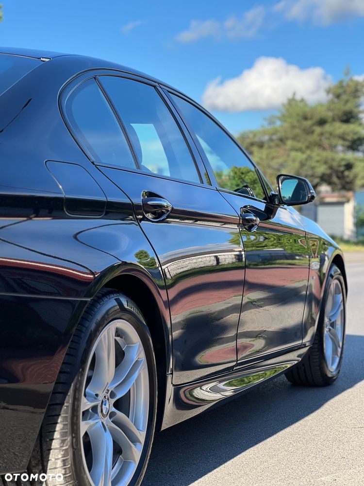 BMW Seria 5 530d xDrive - 9