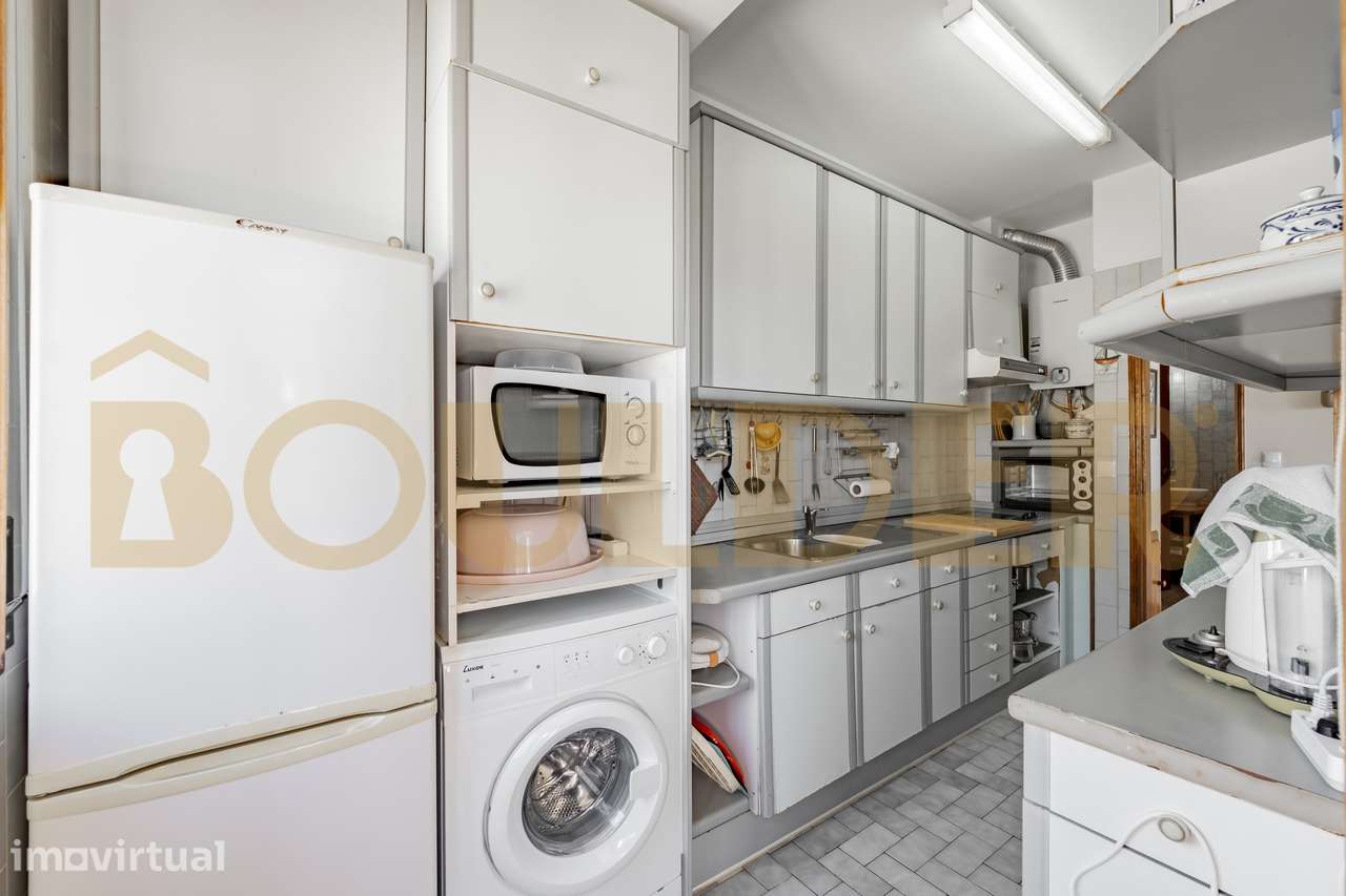 Apartamento T2 na 1ª Linha de Mar – Rua da Agudela, Lavra - Grande imagem: 2/36
