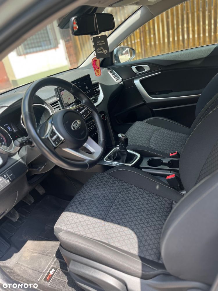 Kia Ceed 1.4 T-GDI L Business Line - 8