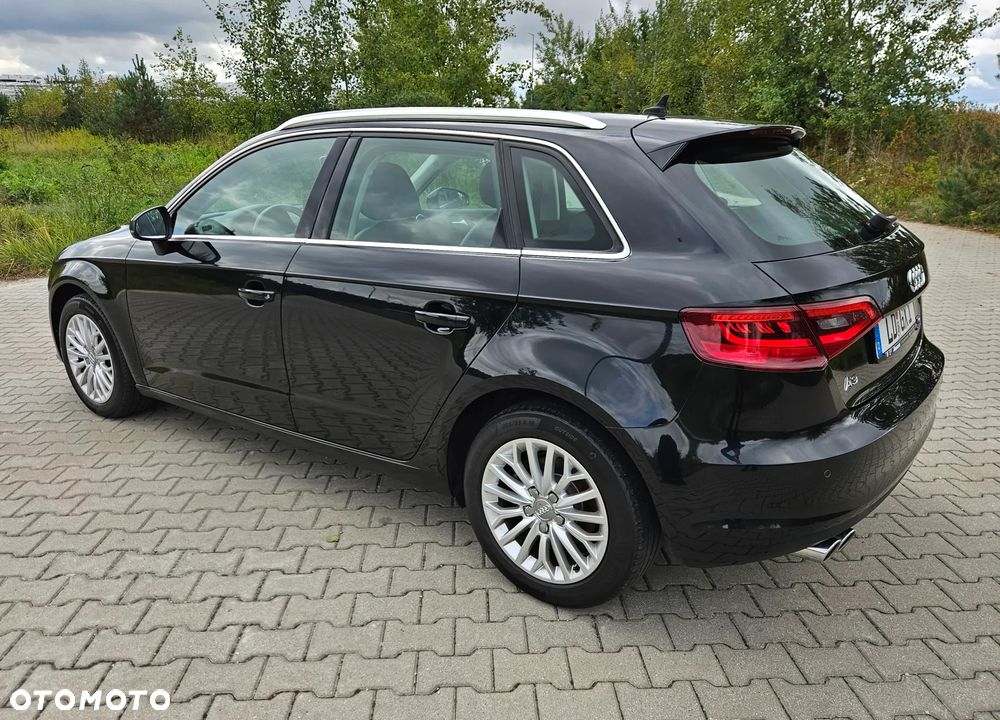 Audi A3 Sportback 2.0 TDI quattro Attraction - 4