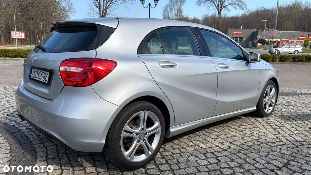 Mercedes-Benz Klasa A 180 (BlueEFFICIENCY) - 9