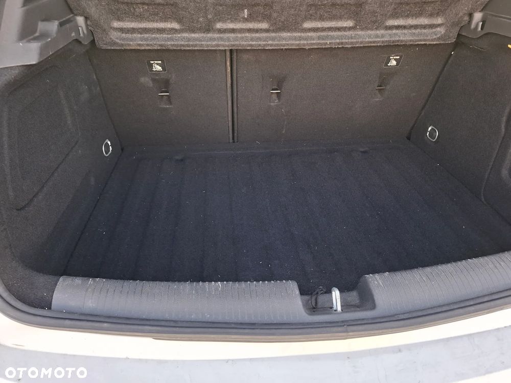 Opel Astra 1.6 CDTI Dynamic S&S - 20