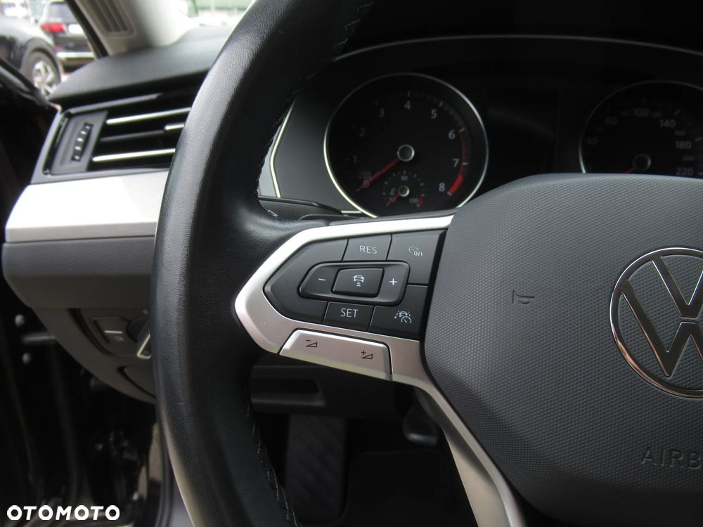 Volkswagen Passat 2.0 TSI Business DSG - 13
