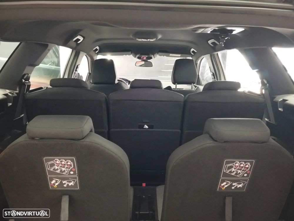 Peugeot 5008 1.5 BlueHDi Active Pack EAT8 - 14