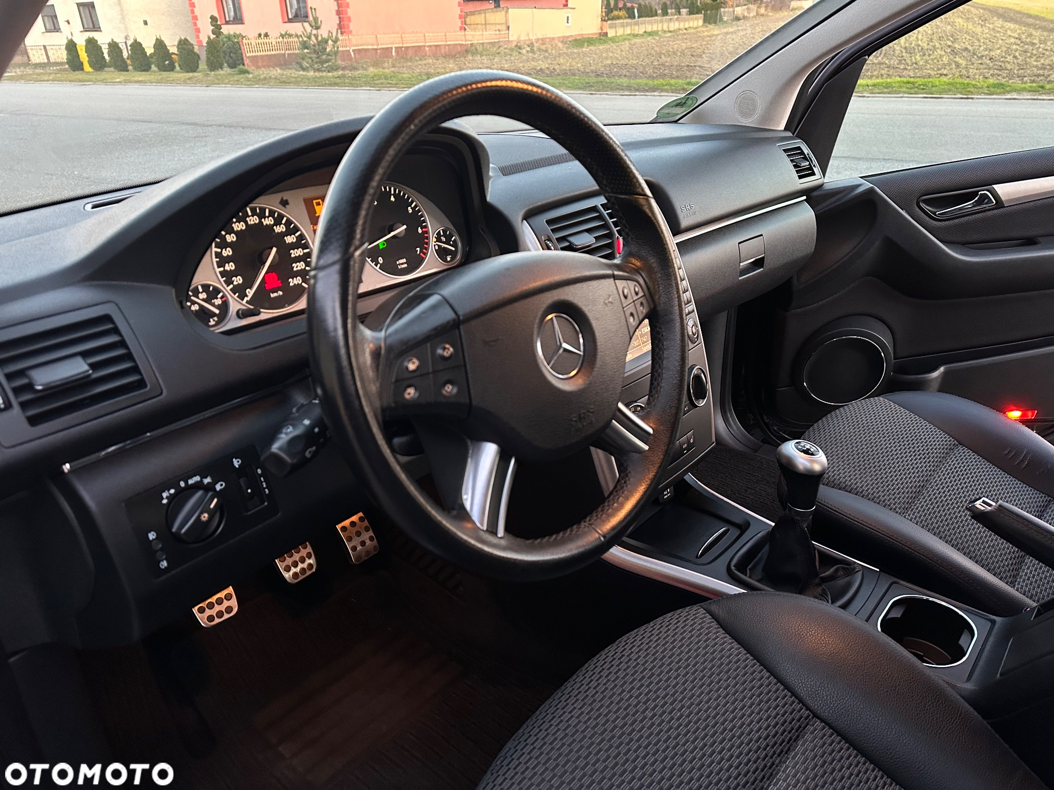 Mercedes-Benz Klasa B 150 BlueEffICIENCY - 15