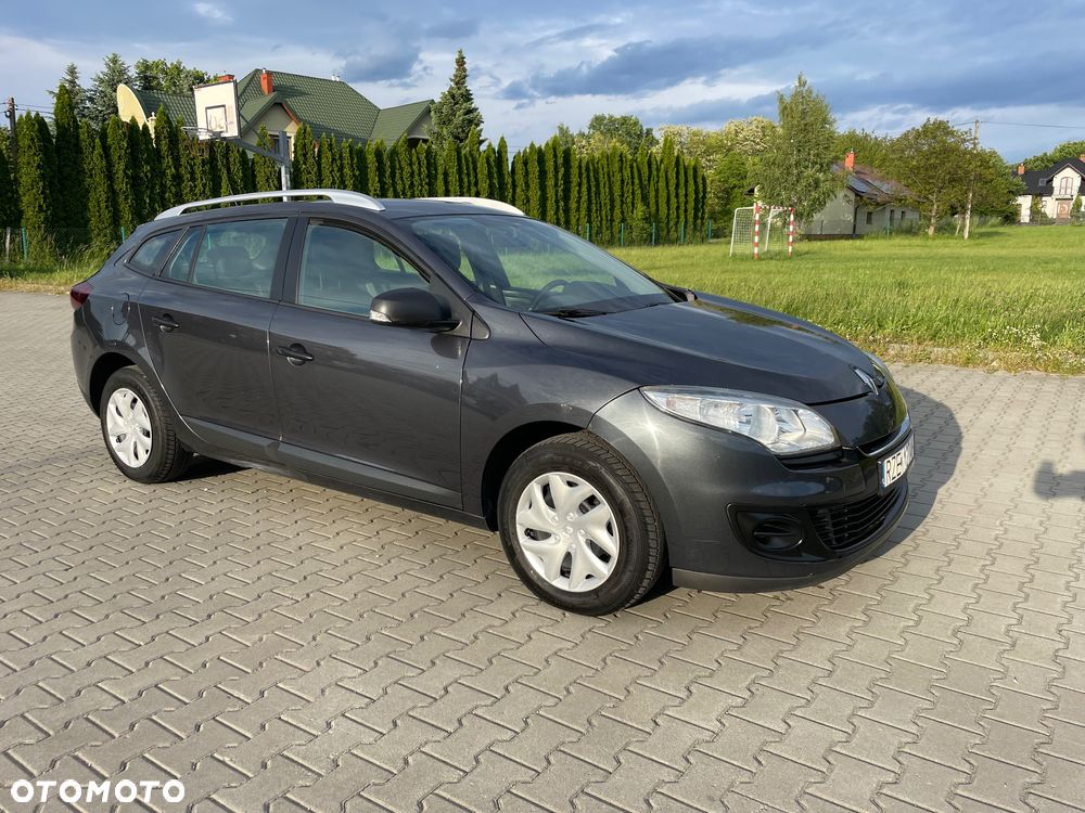 Renault Clio - 2