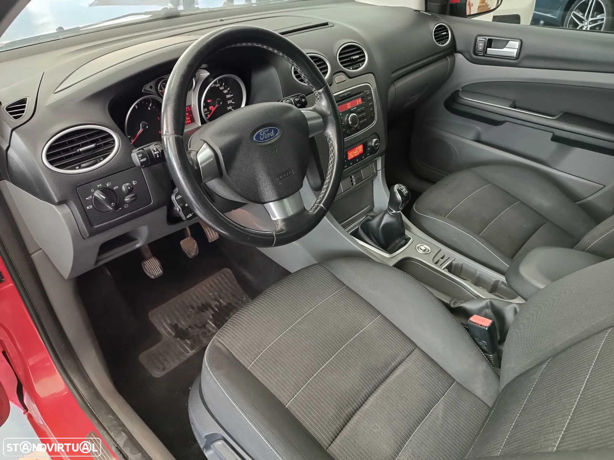 Ford Focus SW 1.8 TDCi Titanium - 10