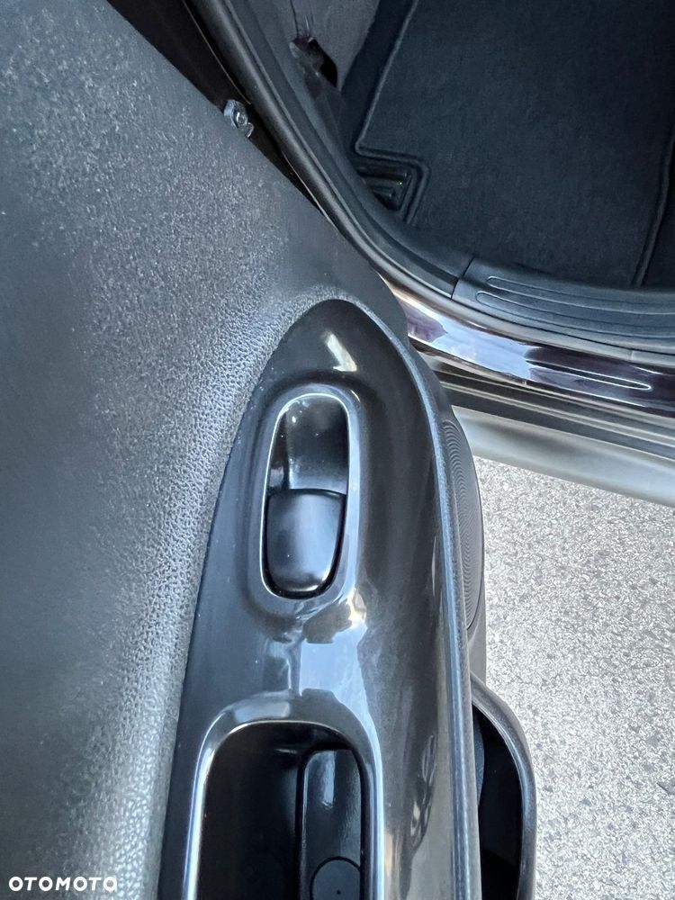 Nissan Juke 1.6 DIG-T N-Connecta - 19