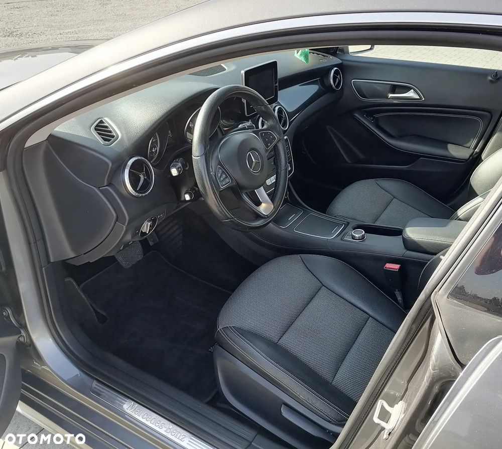 Mercedes-Benz CLA 180 (CDI) d 7G-DCT - 14
