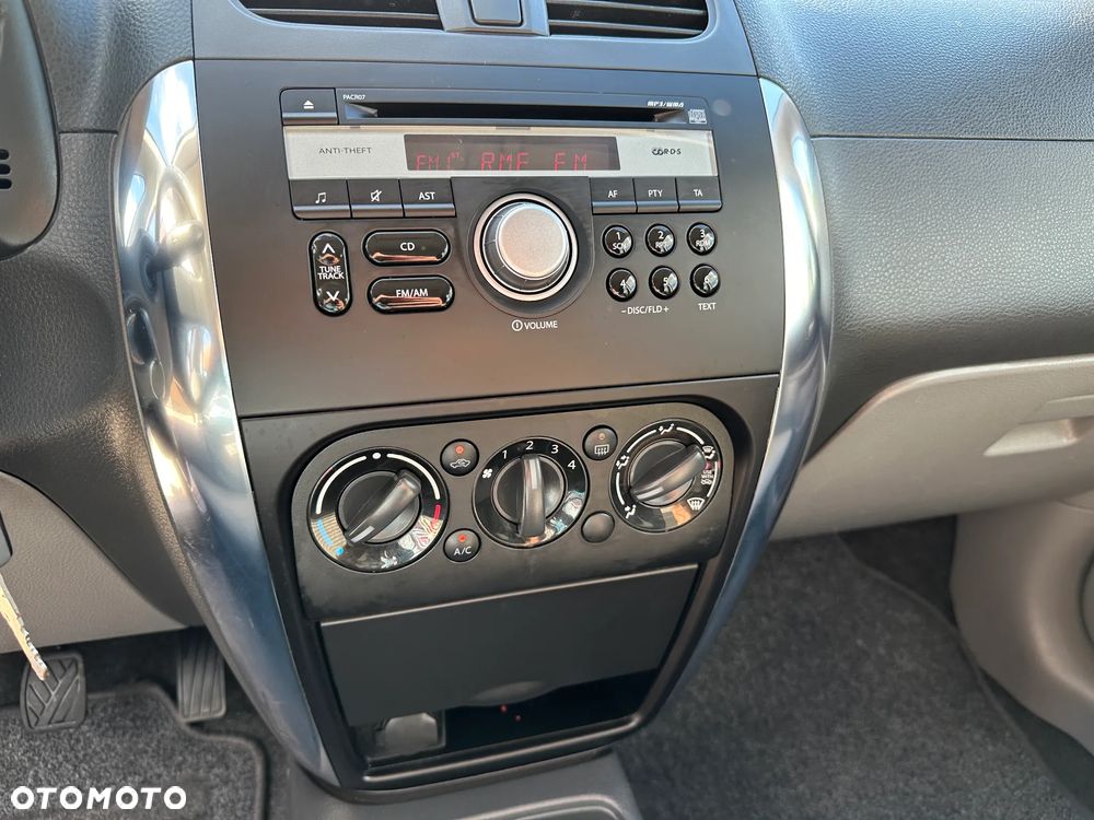 Suzuki SX4 - 13