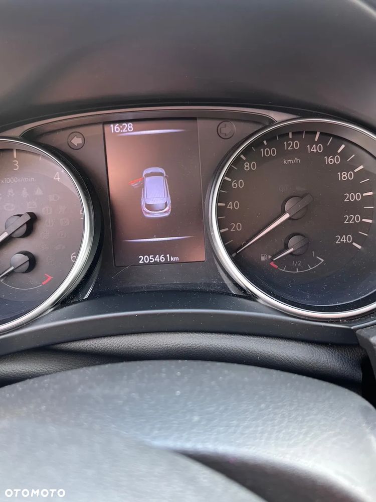 Nissan Qashqai 1.6 DCi N-Connecta Xtronic EU6 - 8