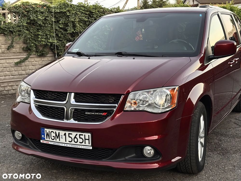 Dodge Grand Caravan 3.6 R/T - 1