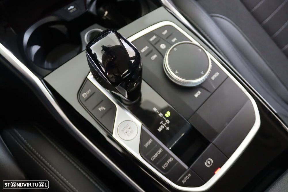 BMW 318 d Line Sport Auto - 24