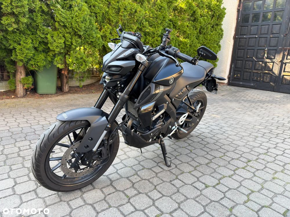 Yamaha MT - 2