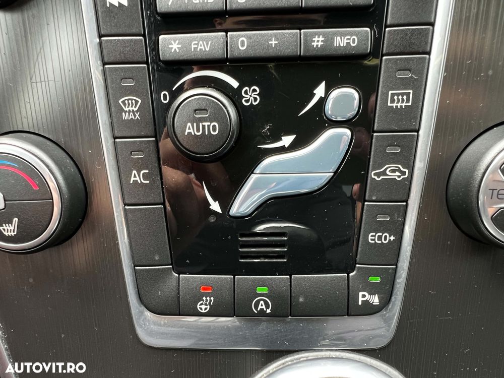 Volvo XC 60 D4 Geartronic Momentum - 20