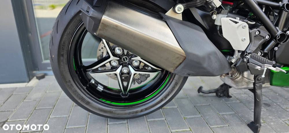 Kawasaki Ninja H2 SX - 17