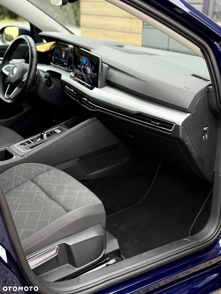 Volkswagen Golf - 11