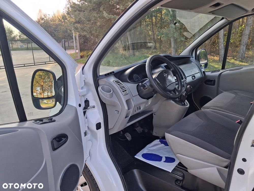 Opel Vivaro - 15